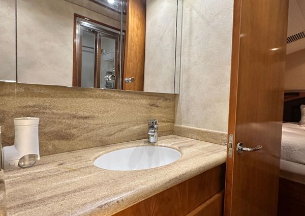 Hatteras 50 Convertible Sportfish image