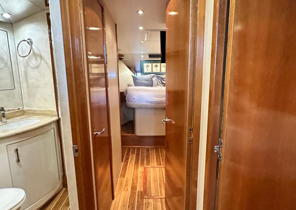 Hatteras 50 Convertible Sportfish image