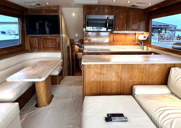 Hatteras 50 Convertible Sportfish image