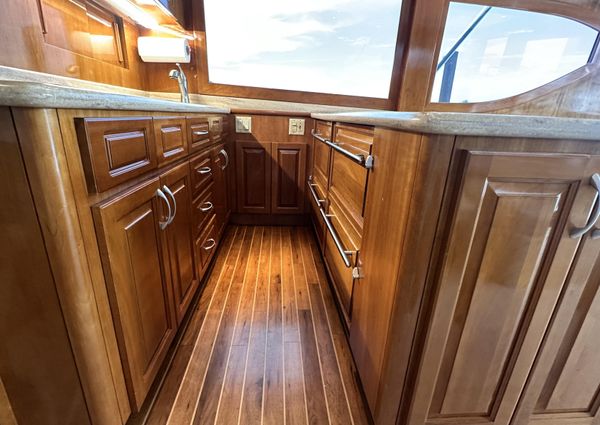 Hatteras 50 Convertible Sportfish image