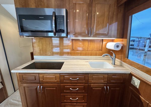 Hatteras 50 Convertible Sportfish image