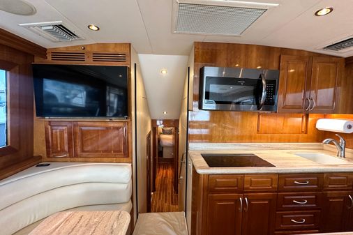 Hatteras 50 Convertible Sportfish image