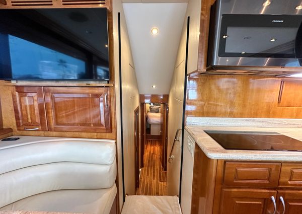 Hatteras 50 Convertible Sportfish image