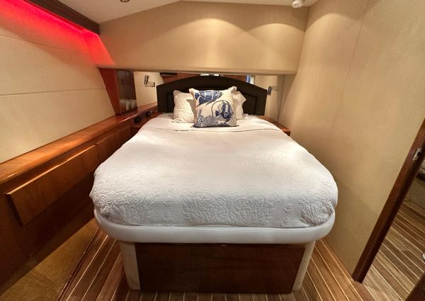 Hatteras 50 Convertible Sportfish image