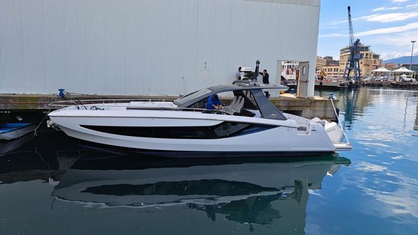 Azimut Verve 42 