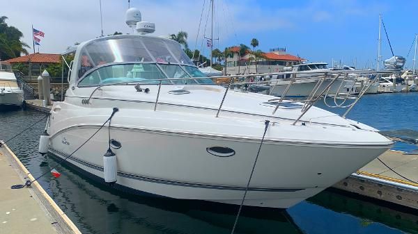 Rinker 330 Express Cruiser 