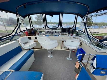 Chris-Craft Catalina 362 image