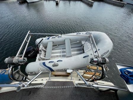 Chris-Craft Catalina 362 image