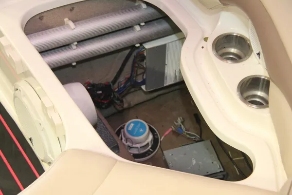 Chaparral 256 SSi image