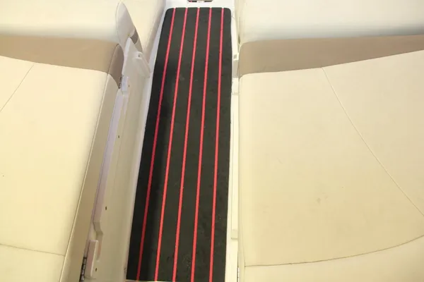 Chaparral 256 SSi image