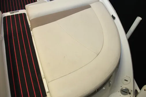 Chaparral 256 SSi image