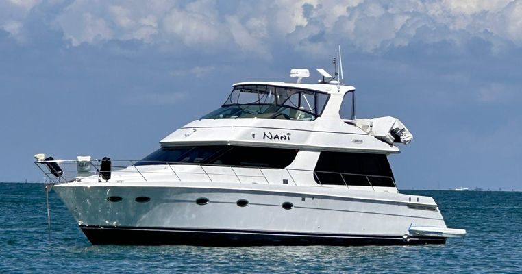 Carver 530 Voyager Pilothouse - main image