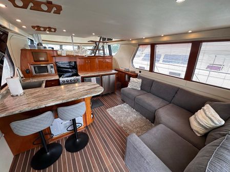 Carver 530 Voyager Pilothouse image