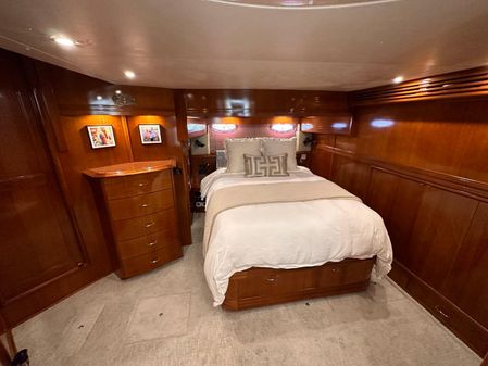 Carver 530 Voyager Pilothouse image