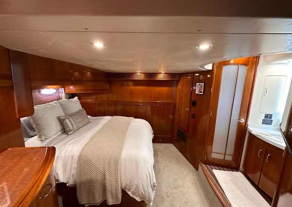 Carver 530 Voyager Pilothouse image