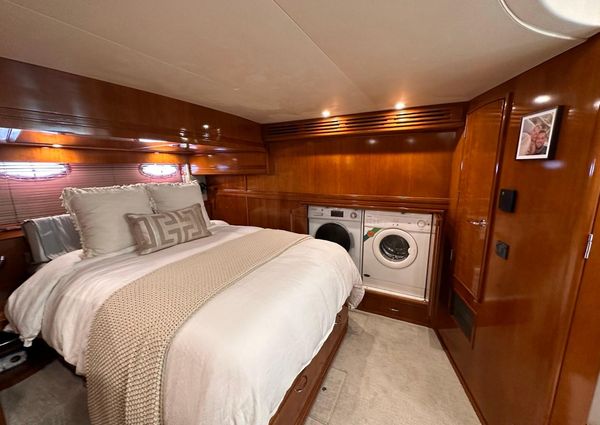 Carver 530 Voyager Pilothouse image