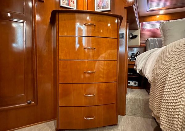 Carver 530 Voyager Pilothouse image