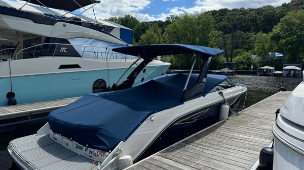 Sea Ray 280 SLX 