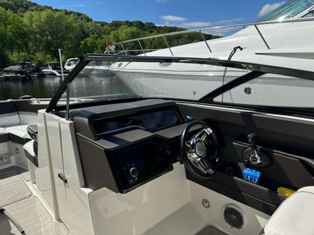 Sea Ray 280 SLX image