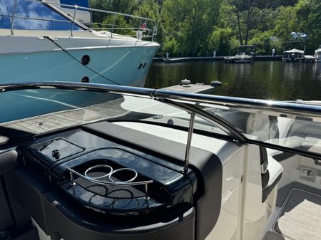 Sea Ray 280 SLX image