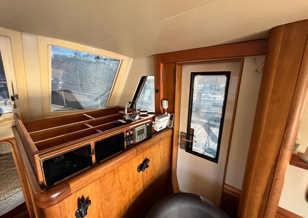 Mainship 34-TRAWLER image