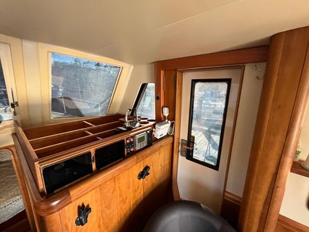 Mainship 34-TRAWLER image