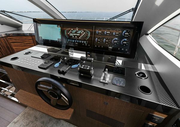 Astondoa 66 Flybridge image