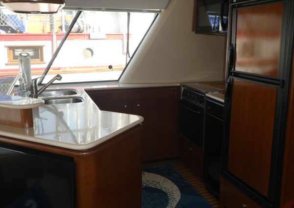 Meridian 490 Pilothouse image