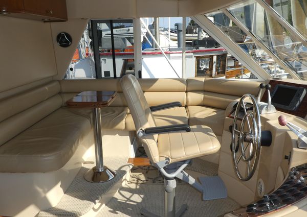 Meridian 490-PILOTHOUSE image