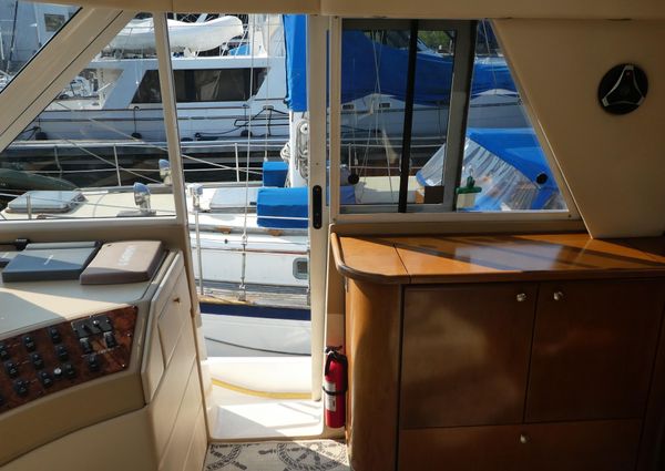 Meridian 490-PILOTHOUSE image