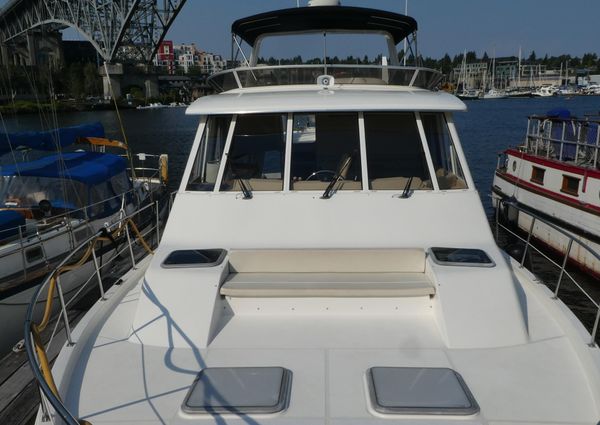 Meridian 490 Pilothouse image