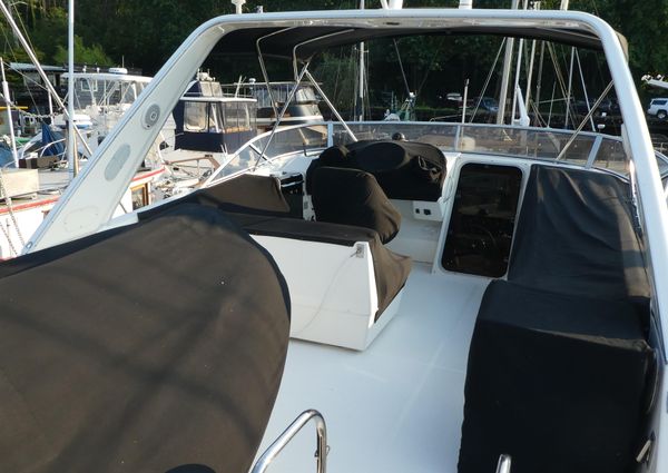 Meridian 490 Pilothouse image