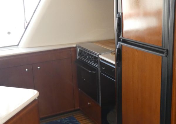 Meridian 490 Pilothouse image