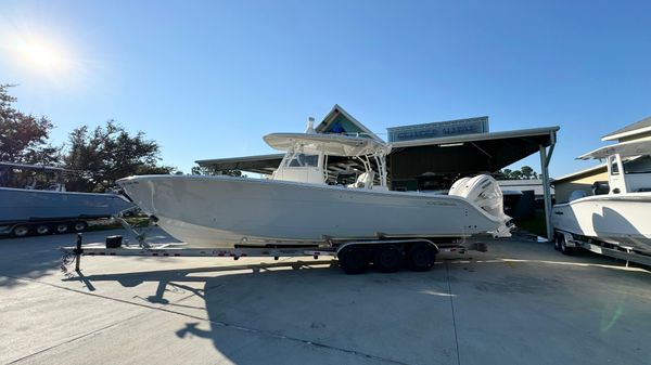 Cobia 350 Center Console 