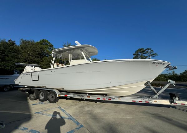 Cobia 350 Center Console image