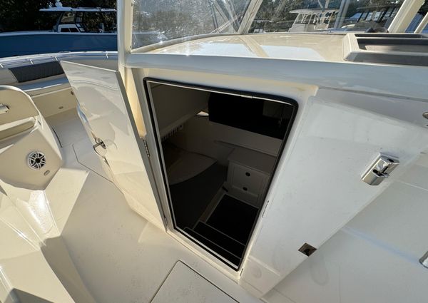 Cobia 350 Center Console image