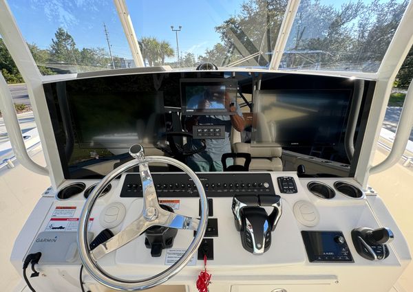 Cobia 350 Center Console image