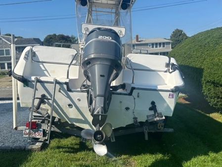 Boston-whaler 21-OUTRAGE image