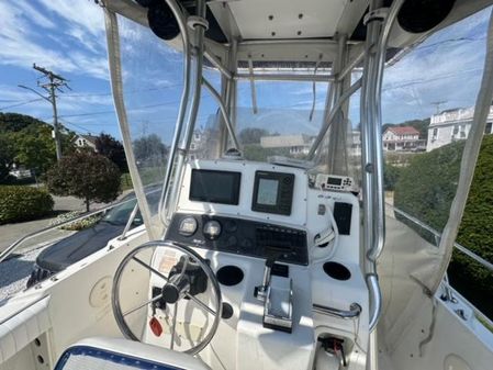 Boston-whaler 21-OUTRAGE image