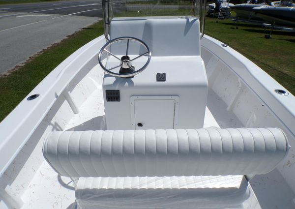 C-hawk 190-CENTER-CONSOLE image