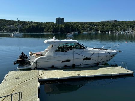 Cruisers Yachts 48 Cantius image