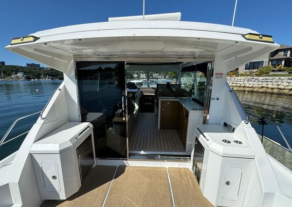 Cruisers-yachts 48-CANTIUS image