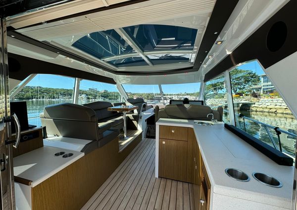 Cruisers-yachts 48-CANTIUS image