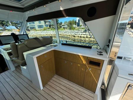 Cruisers-yachts 48-CANTIUS image