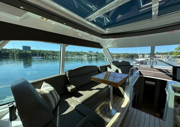 Cruisers-yachts 48-CANTIUS image