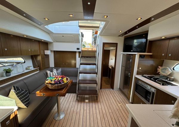 Cruisers-yachts 48-CANTIUS image