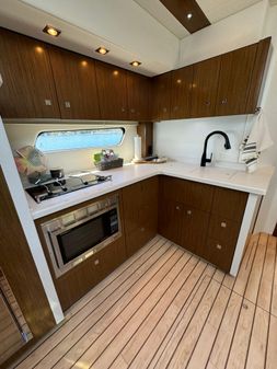 Cruisers Yachts 48 Cantius image