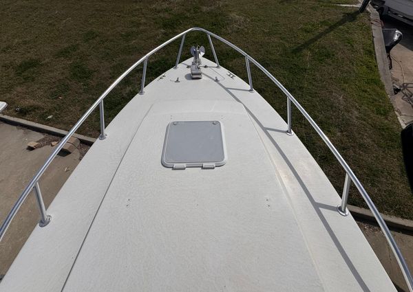 Contender 35 Express Side Console image