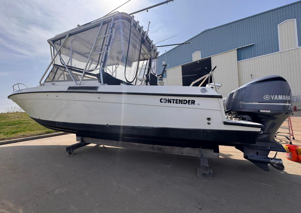 Contender 35 Express Side Console image