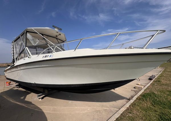 Contender 35 Express Side Console image